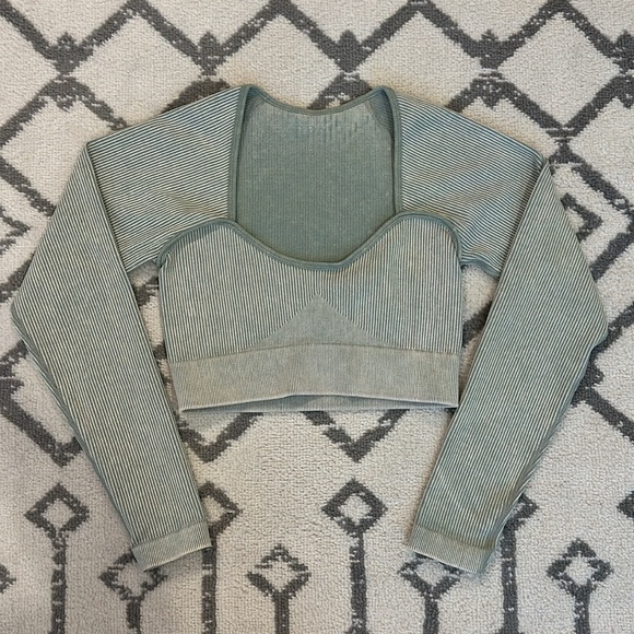 Peachy Bunz Ribbed Cropped Top Sports Bra Sz S - Sage Green - Picture 2 of 5